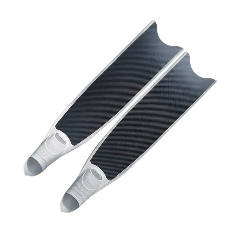زعانف غوص من ألياف الكربون ذات - مراجعة Swim Fin Short Blade وسعره