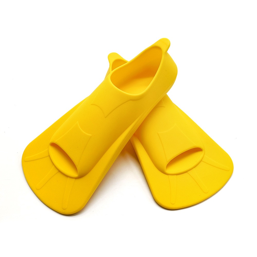 زعانف سباحة للأطفال والكبار، ز - مراجعة Swim Fin Short Blade وسعره