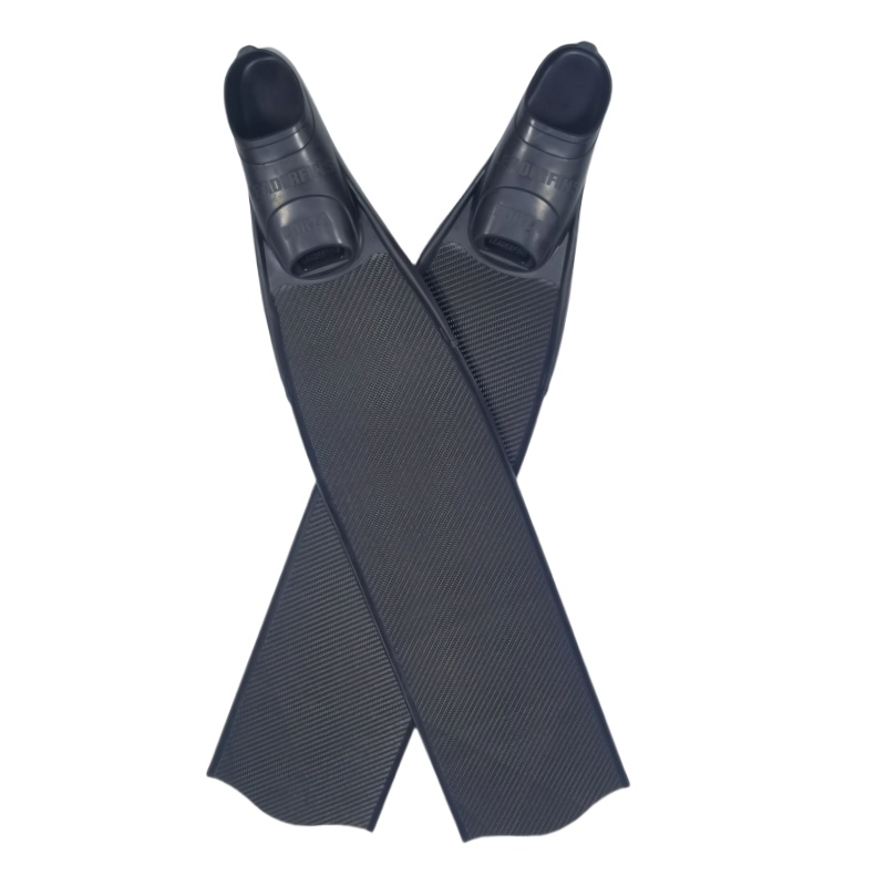 مجموعة من زعانف الغوص المصنوعة - مراجعة Swim Fin Short Blade وسعره